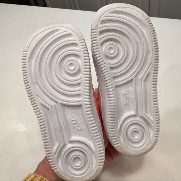 NEW! Nike Air Force 1 One Unisex Sneakers  (TD) Fuzzy Lined Pink Size 8C - Picture 8 of 11